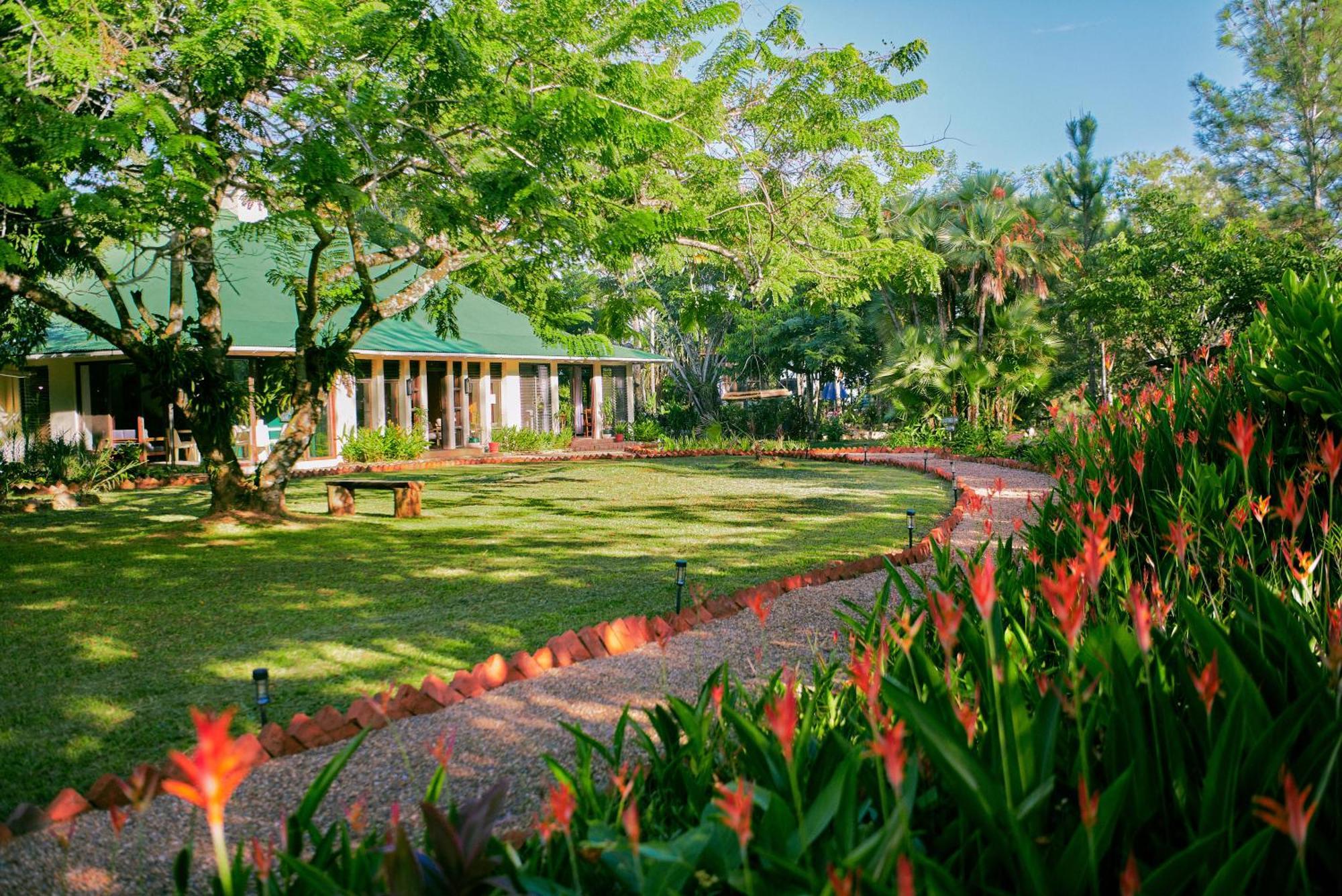 Hidden Valley Wilderness Lodge Blancaneaux Экстерьер фото